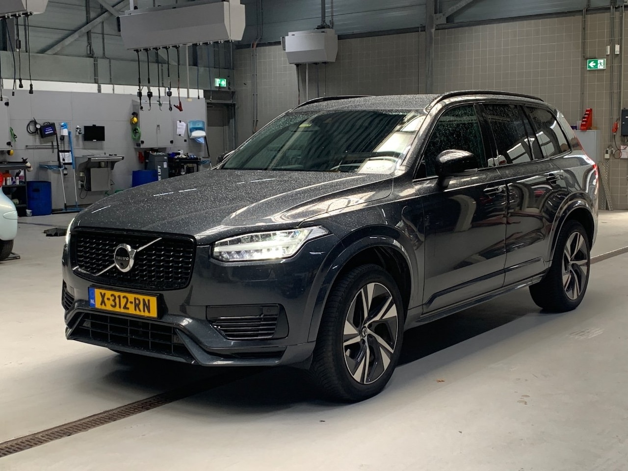 Volvo XC90 - T8 455 PK Long Range R-Design | Full LED | HK audio | Pano-dak | 360° | Trekhaak | Head Up - AutoWereld.nl