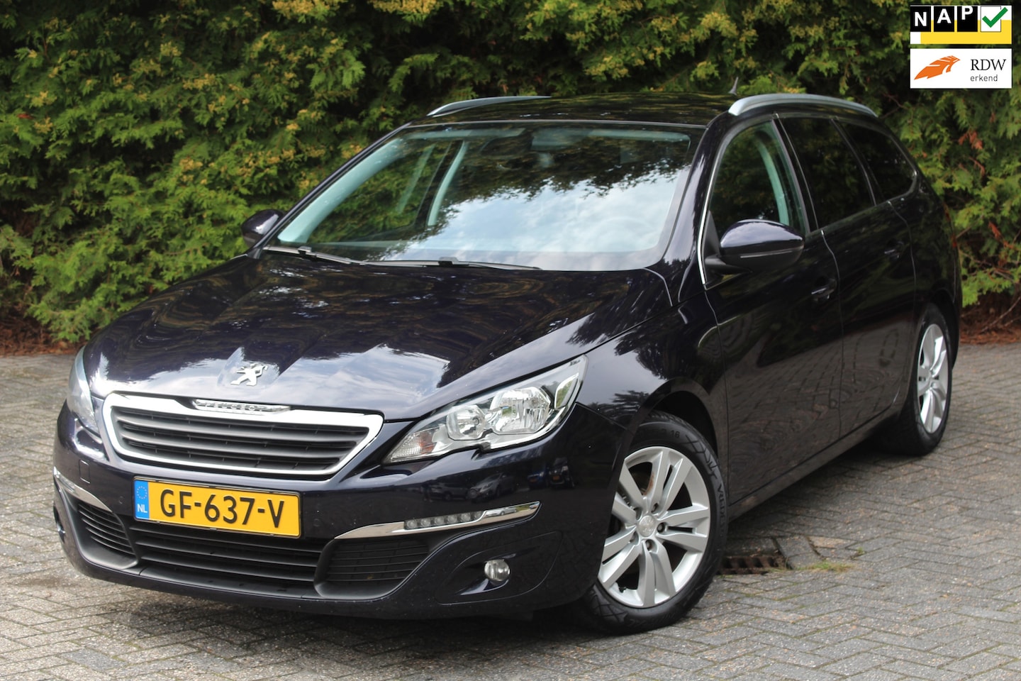 Peugeot 308 SW - 1.6 BlueHDI Blue Lease Executive Pack 120PK | Panoramadak | Achteruitcamera | Climate Cont - AutoWereld.nl