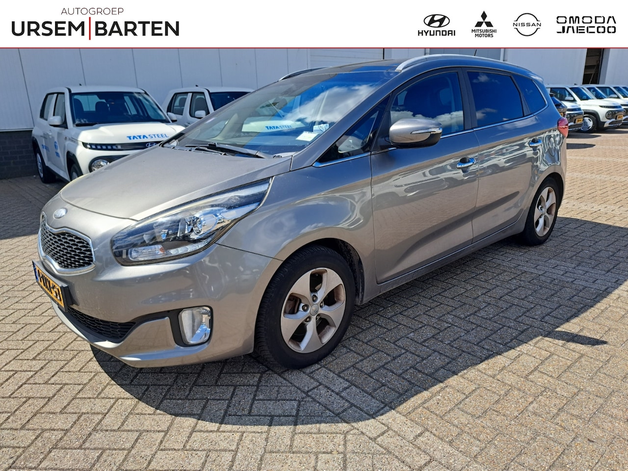 Kia Carens - 1.6 GDi Super Pack 1.6 GDi Super Pack - AutoWereld.nl