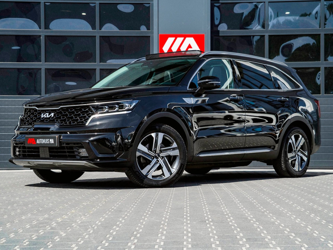Kia Sorento - 1.6 T-GDI PHEV 4WD 7P | TREKHAAK | PANO | NL AUTO | LEDER | - AutoWereld.nl