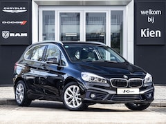 BMW 2-serie Active Tourer - 218i Executive | Trekhaak | Sportstoelen | 17" Velgen |