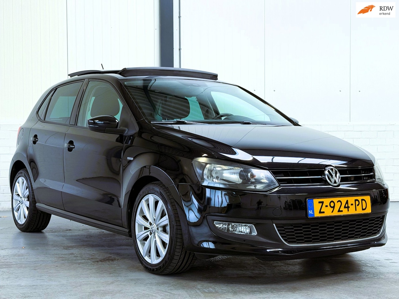 Volkswagen Polo - 1.2 TSI Pano|P.D.C.|Stoelverwarming - AutoWereld.nl