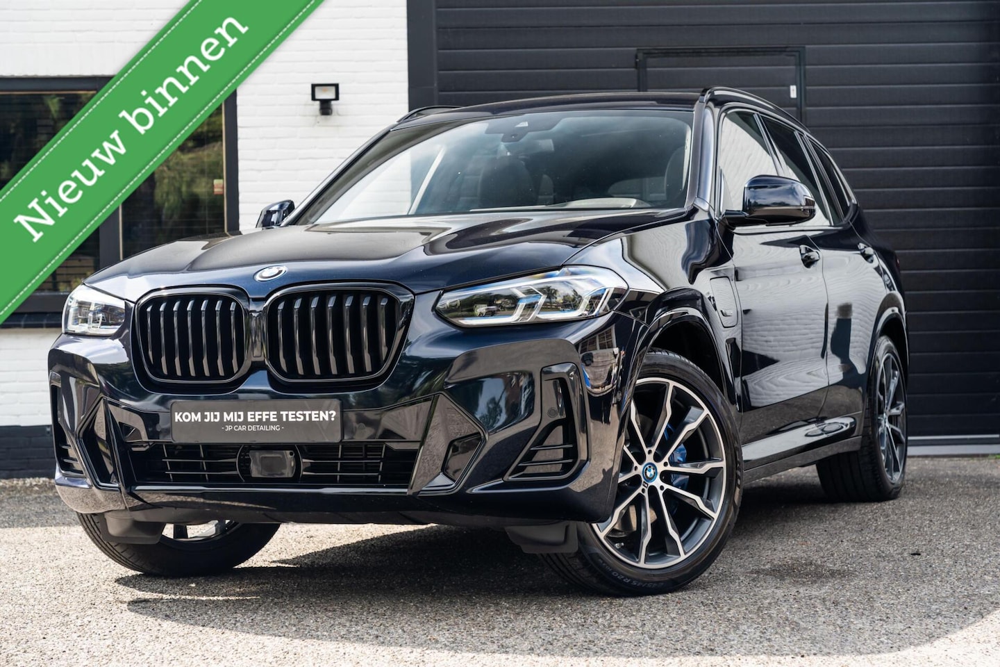 BMW X3 - XDrive30e M-sport Carbon Zwart Pano H&K HUD Trekhaak - AutoWereld.nl