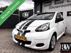 Toyota Aygo - 1.0-12V Comfort met APK tot 06-2027