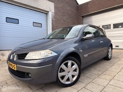 Renault Mégane - 1.6-16V Expression AUT