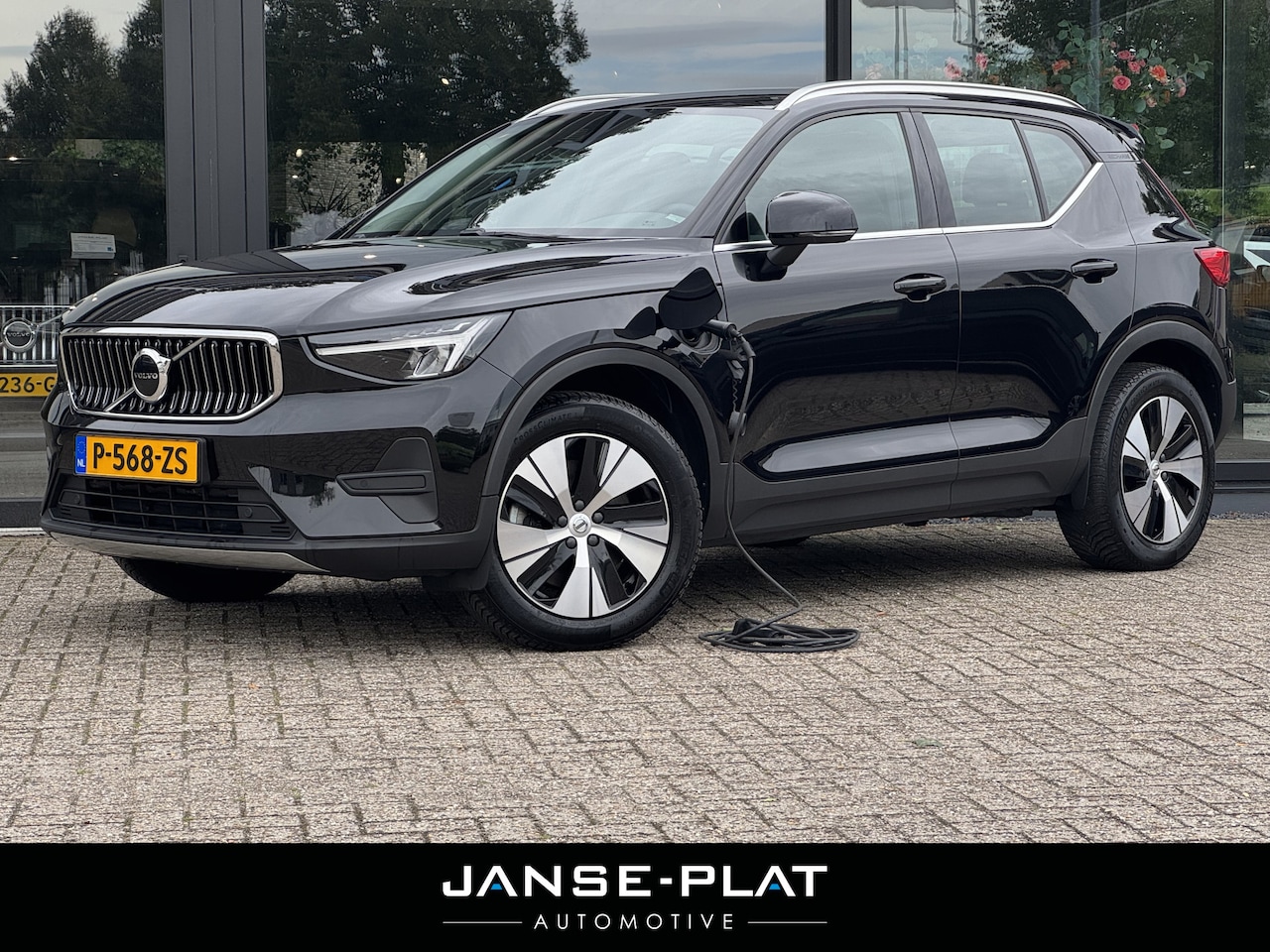 Volvo XC40 - 1.5 T4 PHEV Plus Bright Leder | Adaptive Cruise | SOH 94% - AutoWereld.nl