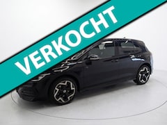 Volkswagen Golf - 1.5 TSI R-Line Edition|150PK|LED|Panodak|Navi|Head Up|Camera|Winterpack|18inch