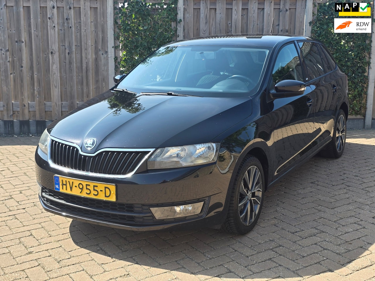 Skoda Rapid Spaceback - 1.2 TSI Greentech Edition NAV,PDC,TRH. - AutoWereld.nl