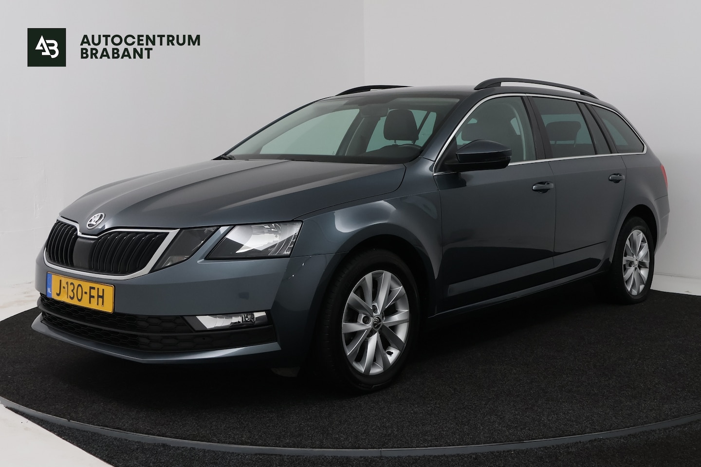 Skoda Octavia Combi - 1.5 TSI Greentech Business Edition (CRUISE CONTROL, STOELVERWARMING, NAVIGATIE CARPLAY, PA - AutoWereld.nl