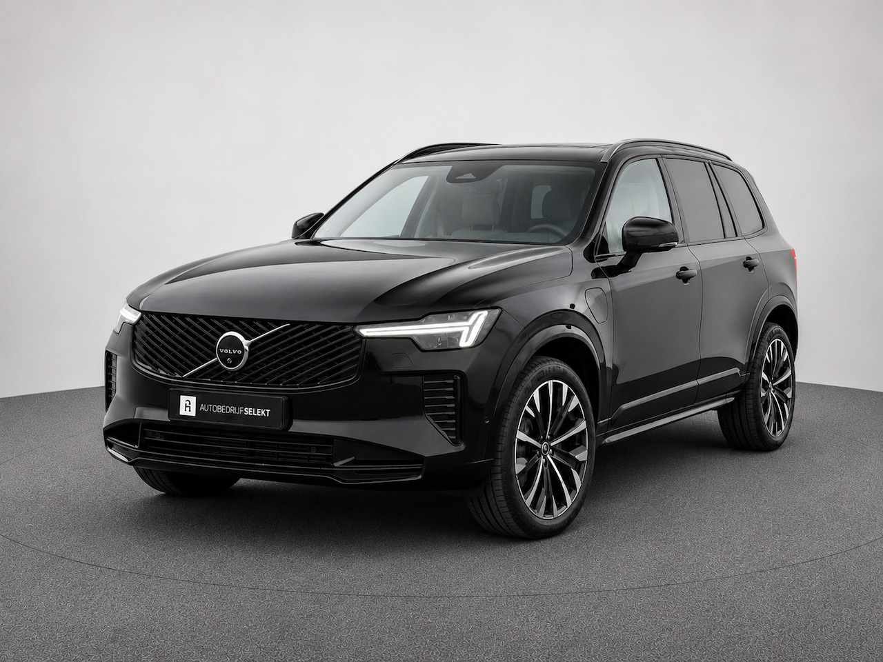 Volvo XC90 - 2.0 T8 Ultra Dark | Pano | Trekhaak | Bowers&Wilkins | Memory | 360 camera | Head Up | Plu - AutoWereld.nl
