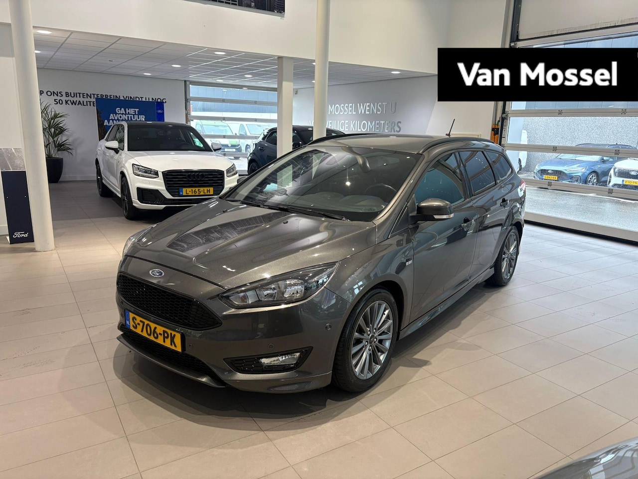 Ford Focus Wagon - 1.0 ST-Line | DEALER ONDERHOUDEN | TREKHAAK | VERWARMBARE VOORSTOELEN | NAVIGATIE | VOLLED - AutoWereld.nl