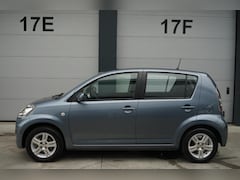 Daihatsu Sirion 2 - 1.3-16V Comfort