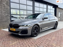 BMW 5-serie - 530e High Executive | HUD | LaserLed | Keyless | VOL |