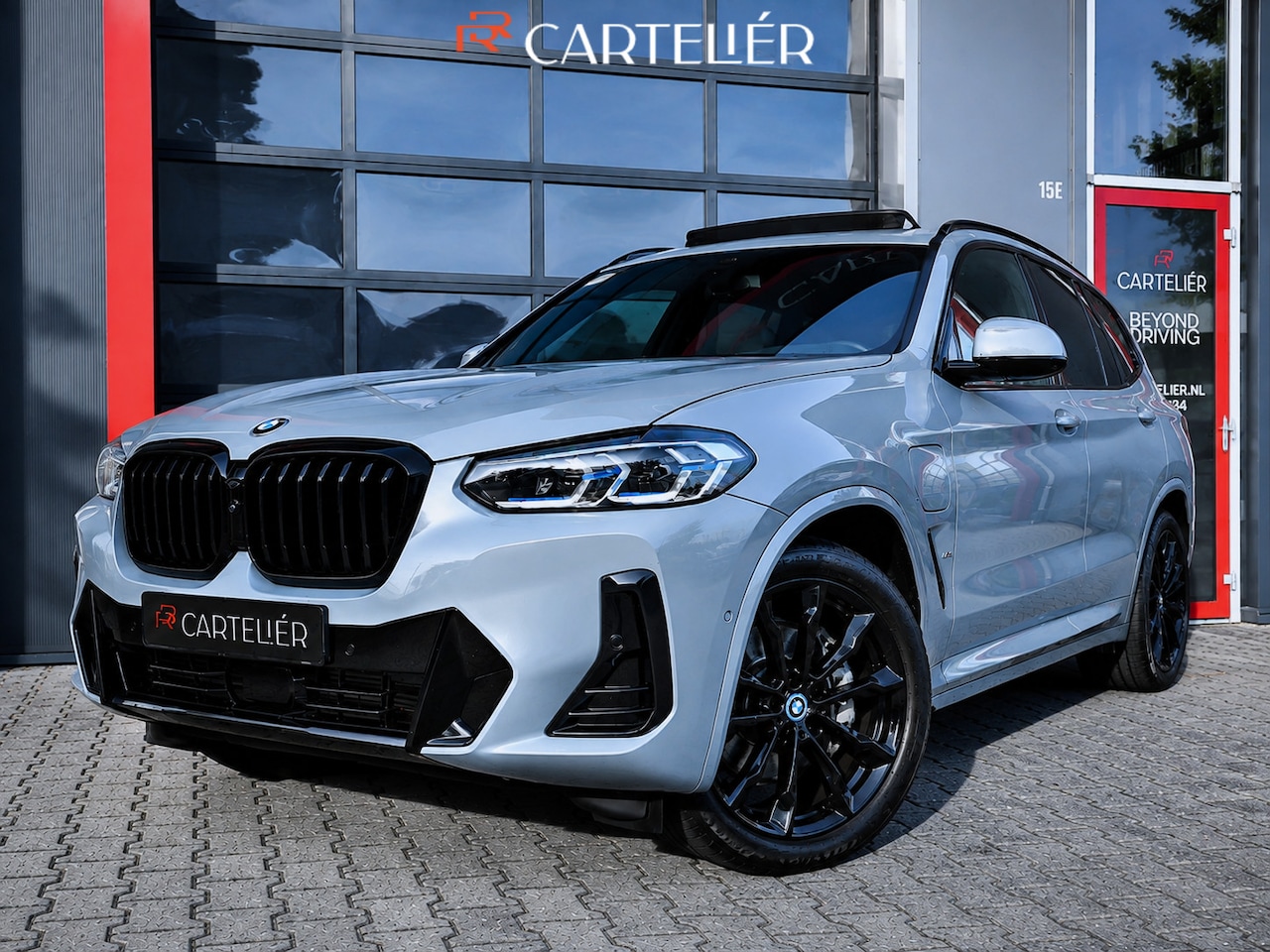 BMW X3 - xDrive30e M-Sport Shadow Line | Pano | 360 | Laser Led | Vernasca Leder | Carplay / Androi - AutoWereld.nl