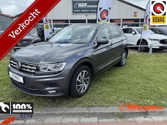 Volkswagen Tiguan - 1.4 TSI ACT Sound Comfort CARPLAY/TREKHAAK