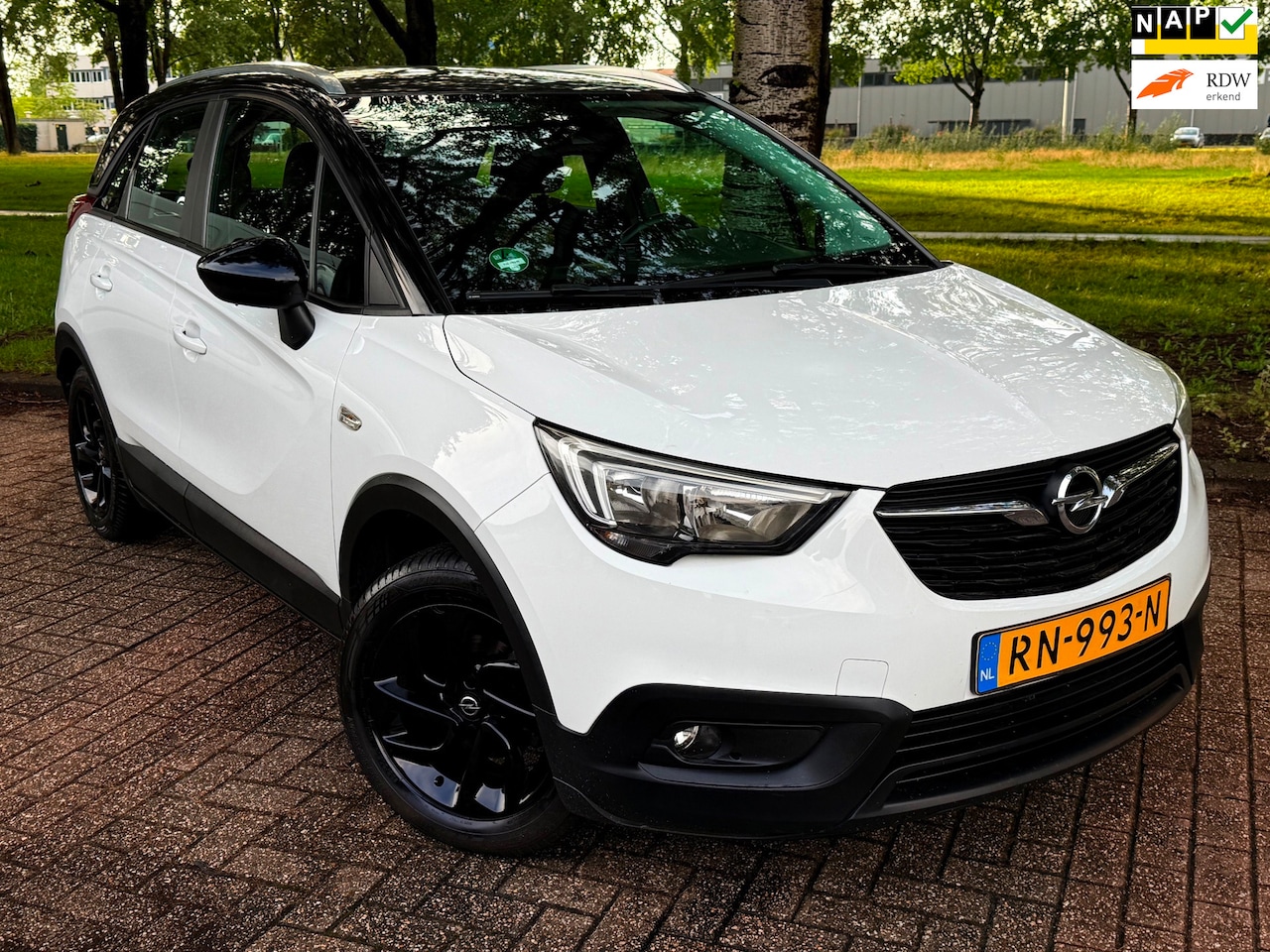 Opel Crossland X - 1.2 Online Edition 1.2 Online Edition - AutoWereld.nl