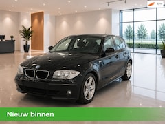 BMW 1-serie - 118i ( Actie t/m €500, - korting ) Automaat 5D Nw APK full Leder Velgen Elek.ramen 2e Eige