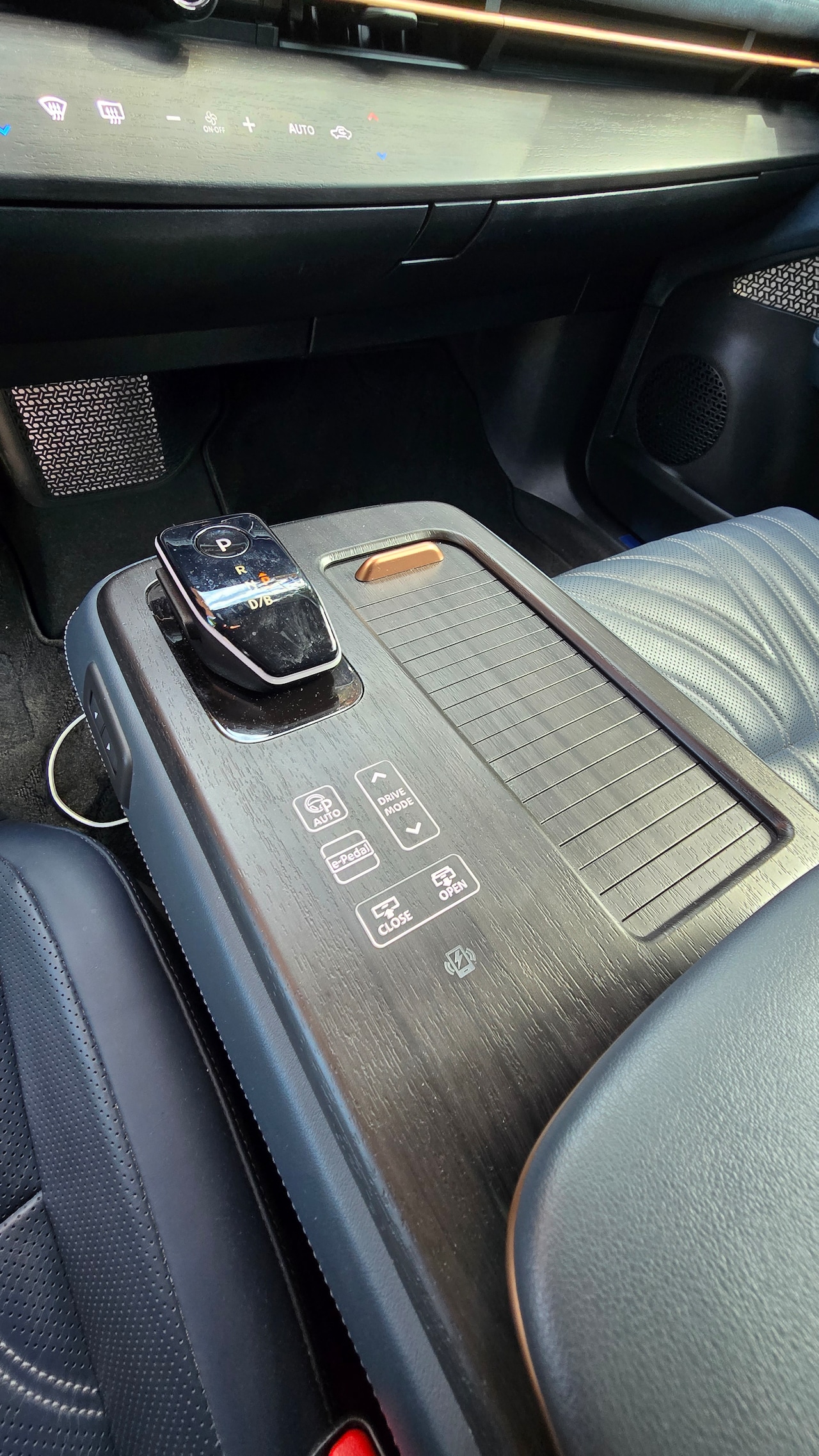 Nissan Ariya - e-4ORCE Evolve+ 87 kWh . - AutoWereld.nl