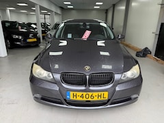 BMW 3-serie - 320i