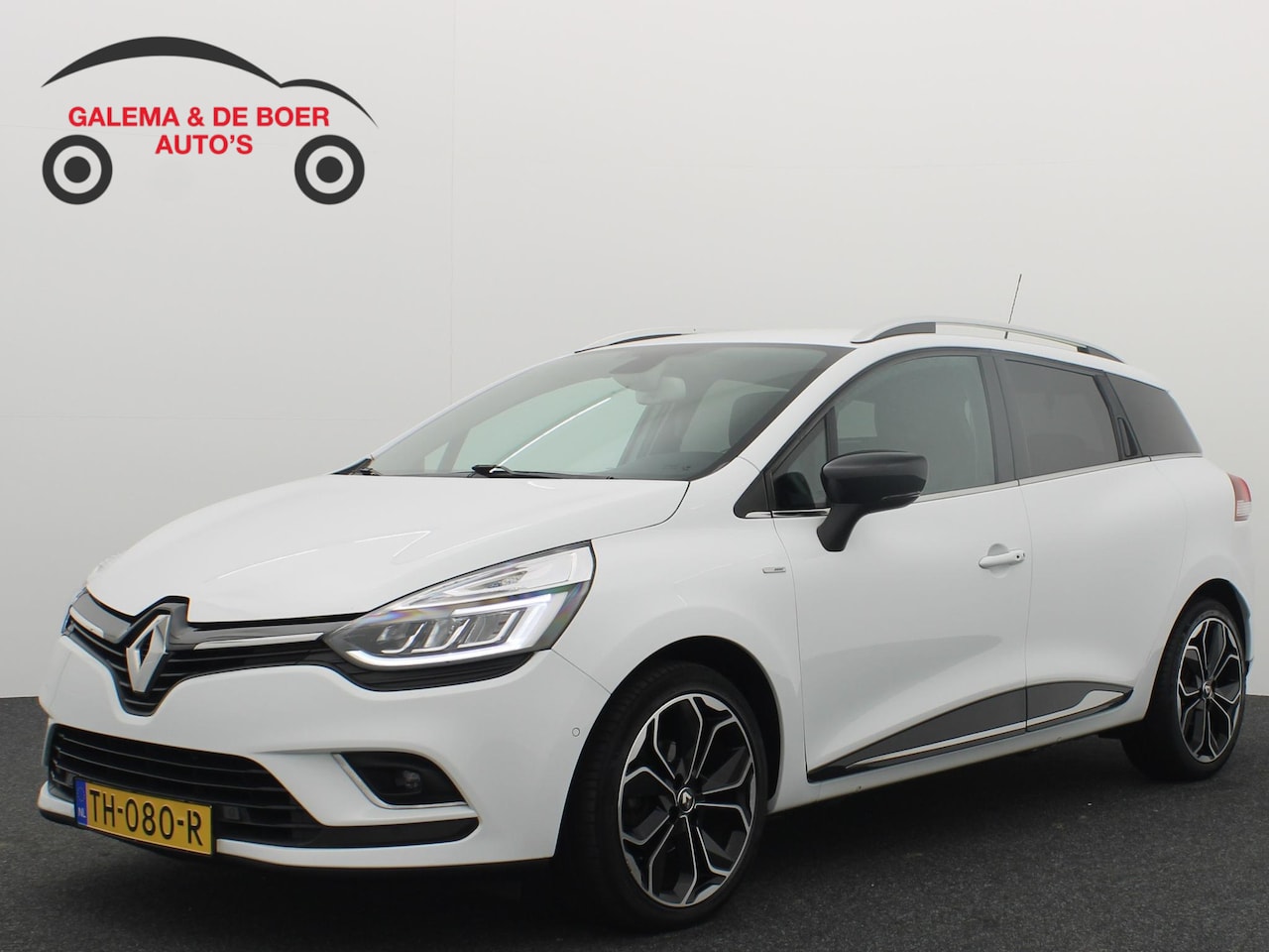 Renault Clio Estate - 0.9 TCe Bose FULL LED / KEYLESS / CAMERA / ANDROID AUTO / NAVI / CLIMA / PDC / BLUETOOTH / - AutoWereld.nl