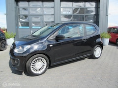 Volkswagen Up! - 1.0 move up BlueMotion Airco Navigatie Org NL