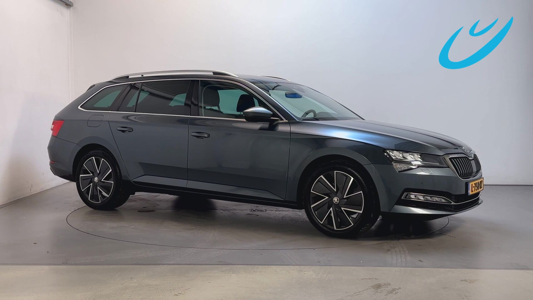 Skoda Superb Combi - 1.5 TSI 150pk DSG ACT Business Edition Plus Stoelverwarming Camera Adaptive Cruise Sfeerve - AutoWereld.nl