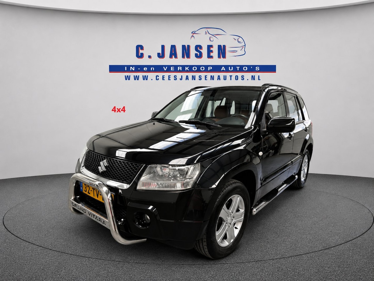 Suzuki Grand Vitara - 2.0-16V Exclusive 4x4 | Trekhaak | Cruise control | Dakrails | Electronic climate controle - AutoWereld.nl