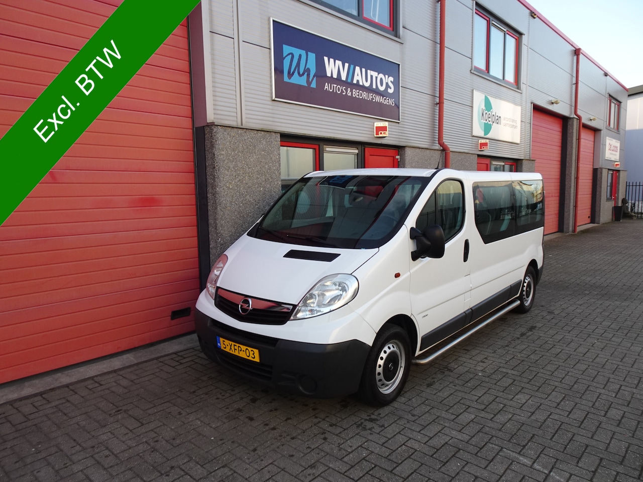 Opel Vivaro Combi - 2.0 CDTI L2H1 EcoFLEX lange personenbus met airco - AutoWereld.nl