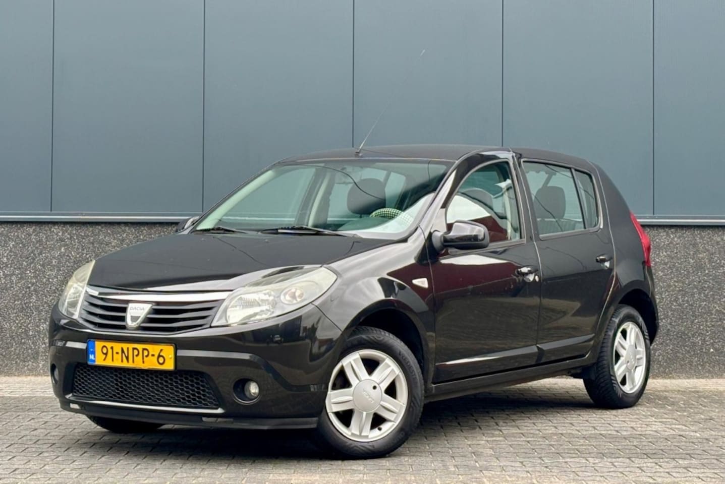 Dacia Sandero - 1.2 Blackline 1.2 Blackline - AutoWereld.nl
