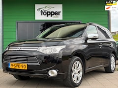 Mitsubishi Outlander - 2.0 PHEV Instyle|Panoramadak|Camera|Navigatie|Trekhaak