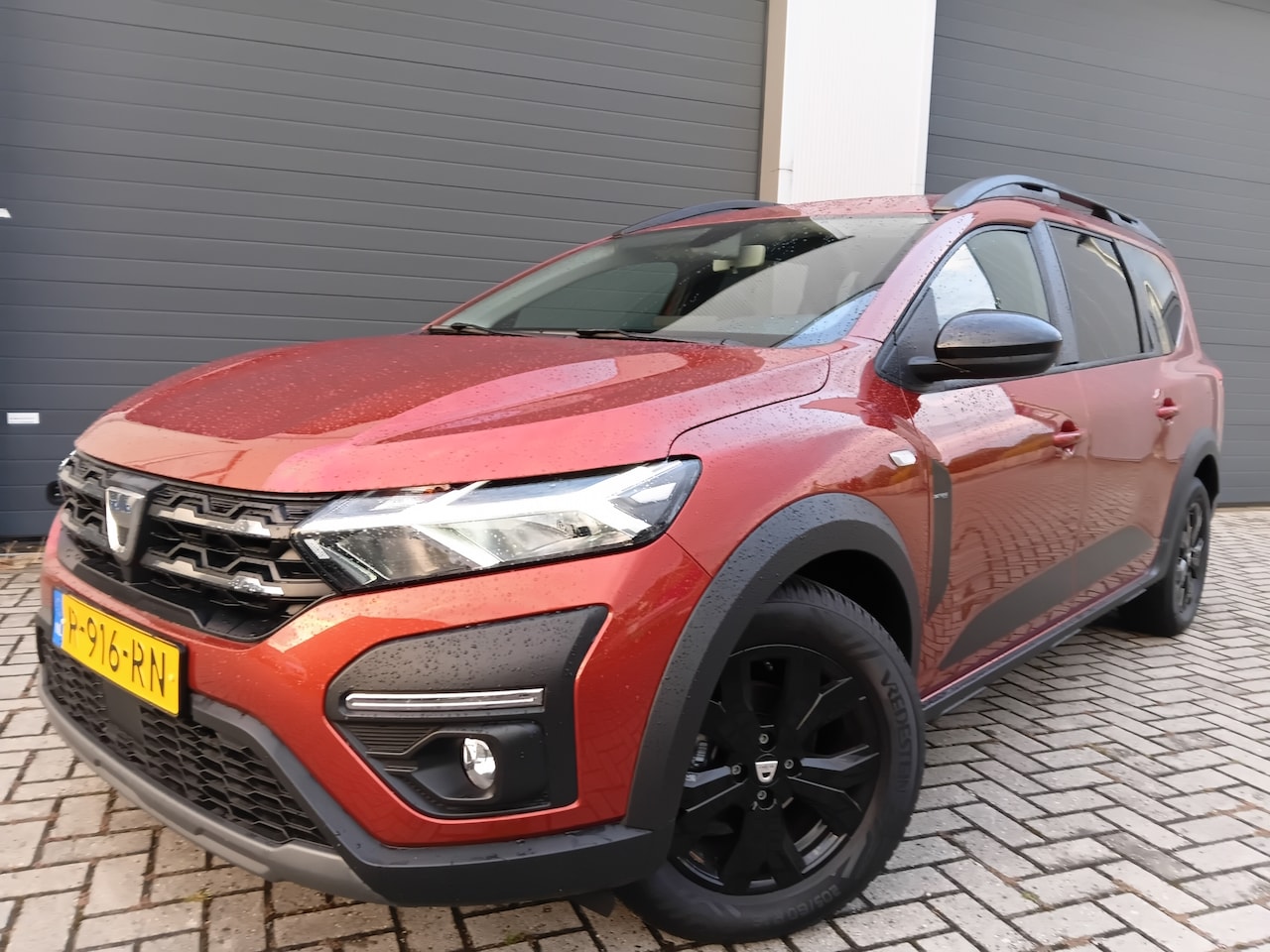 Dacia Jogger - 1.0 TCe 100 Bi-Fuel Extreme 5p. - AutoWereld.nl
