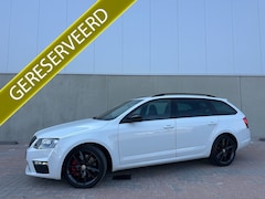 Skoda Octavia Combi - 2.0 TSI RS Climate C, Cruise C, RS Sportstoelen, Camera