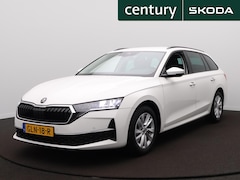 Skoda Octavia Combi - 1.5 TSI First Edition | Zwenkbare trekhaak | PDC | ACC | Carplay |