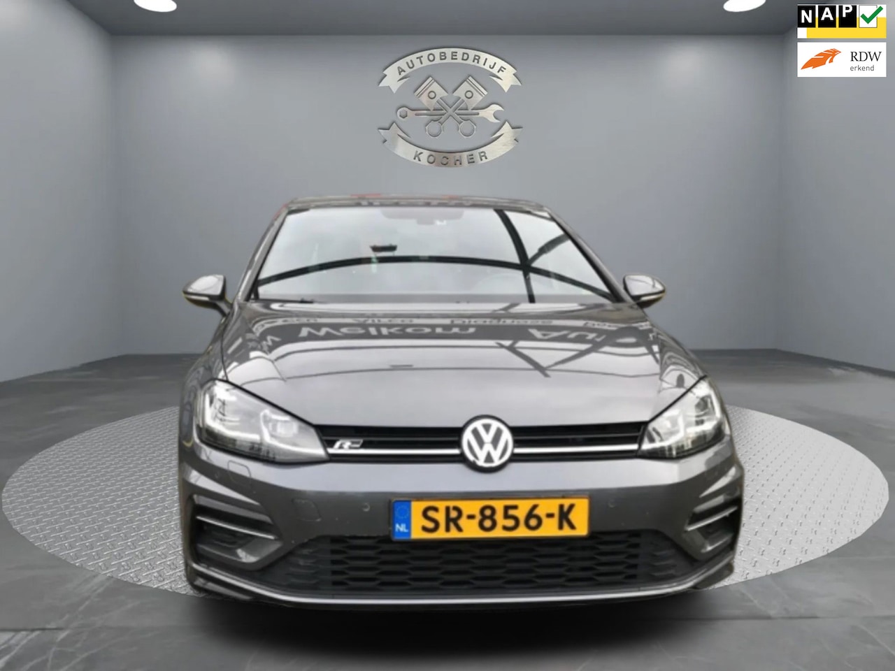 Volkswagen Golf - 1.0 TSI Highline Business R 1.0 TSI Highline Business R - AutoWereld.nl