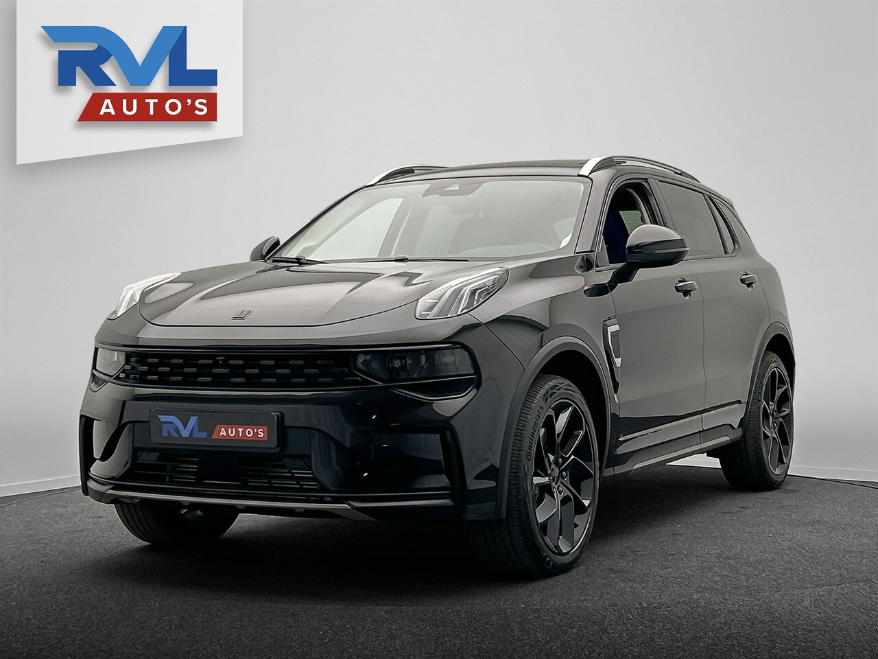 Lynk & Co 01 - 1.5 261PK Plug-in Hybrid * BLACK PAKKET* 360 Camera Pano/dak Apple/Carplay Adaptive/Cruise - AutoWereld.nl