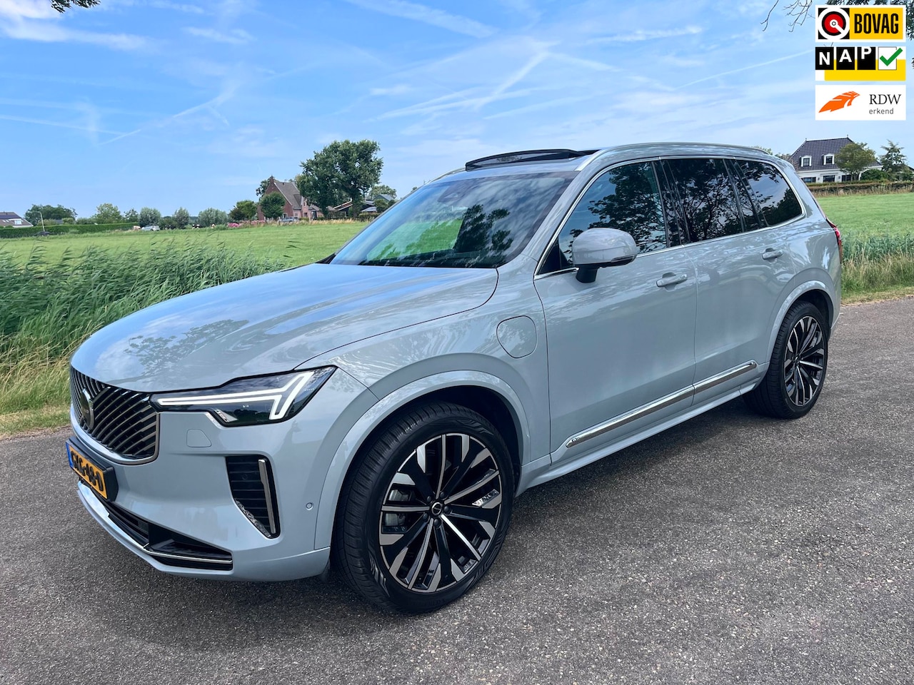 Volvo XC90 - 2.0 T8 Plug-in hybrid AWD Ultra Bright 2.0 T8 Plug-in hybrid AWD Ultra Bright, Pano, 360 cam, trekhaak - AutoWereld.nl