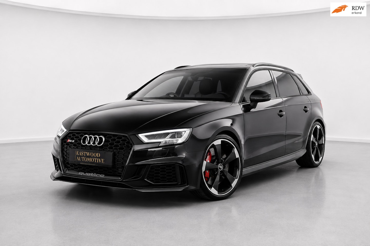 Audi RS3 - Sportback Audi RS3 Sportback | 2019 | 65.000 KM | 1e Eigenaar | Schaalstoelen | Sportuitla - AutoWereld.nl
