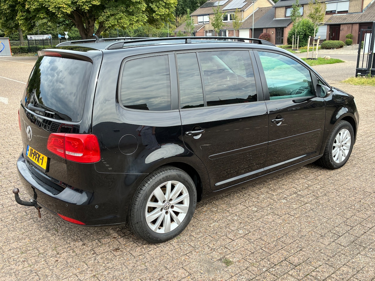 Volkswagen Touran - 1.4 TSI Comfortline DSG Cros - AutoWereld.nl