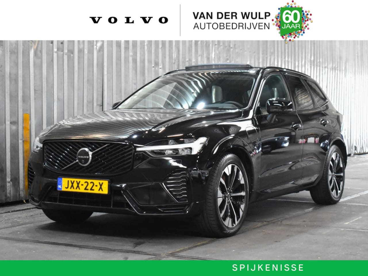 Volvo XC60 - T6 350PK AWD Ultra Dark | Trekhaak | Luchtvering | Getint Glas Achter | - AutoWereld.nl