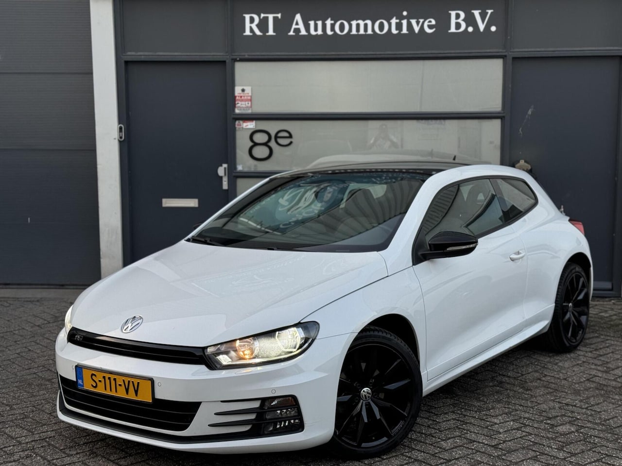 Volkswagen Scirocco - 1.4 TSI R-Line 2x / Facelift - AutoWereld.nl