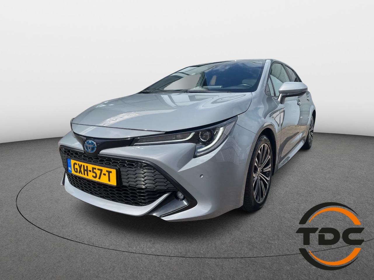 Toyota Corolla - 1.8 Hybrid Dynamic CAMERA CLIMA CRUISE WINTERPACK - AutoWereld.nl