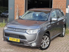 Mitsubishi Outlander - 2.0 PHEV Instyle leer/Navi/Pano/cruise
