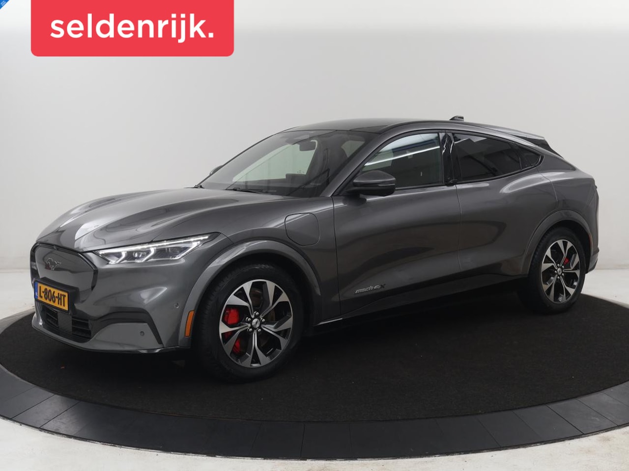 Ford Mustang Mach-E - Extended First Edition AWD 98 kWh | SOH 92,4% | Leder | Panoramadak | Memory | Dode hoek | - AutoWereld.nl