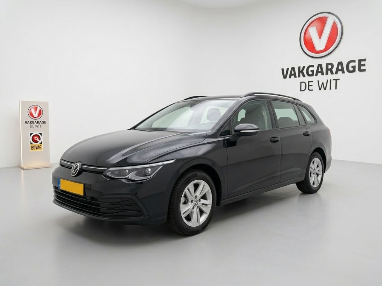 Volkswagen Golf Variant - 1.5 eTSI 150pk DSG | Trekhaak | ACC | Stuur- & Stoelverwarming | Navigatie - AutoWereld.nl