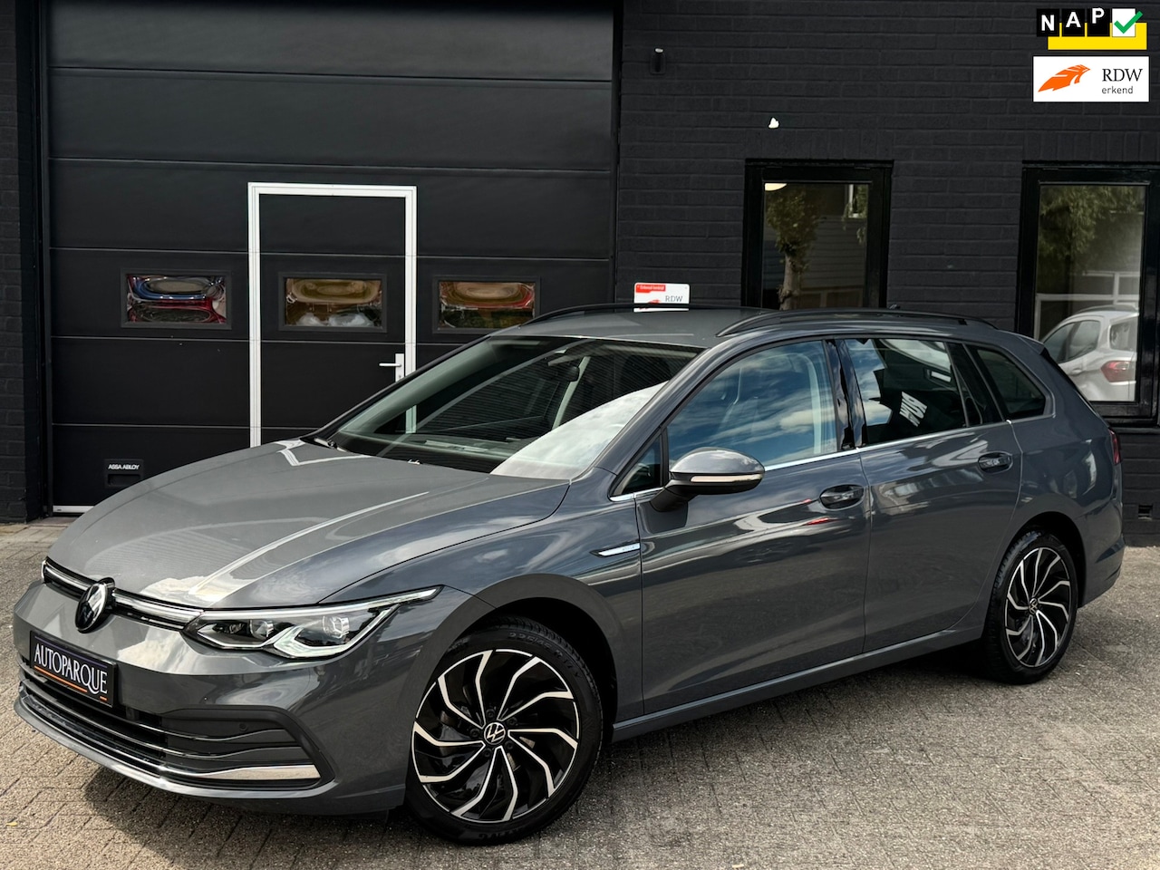 Volkswagen Golf Variant - 1.5 TSI Style - Origineel NL - Nieuwstaat - AutoWereld.nl
