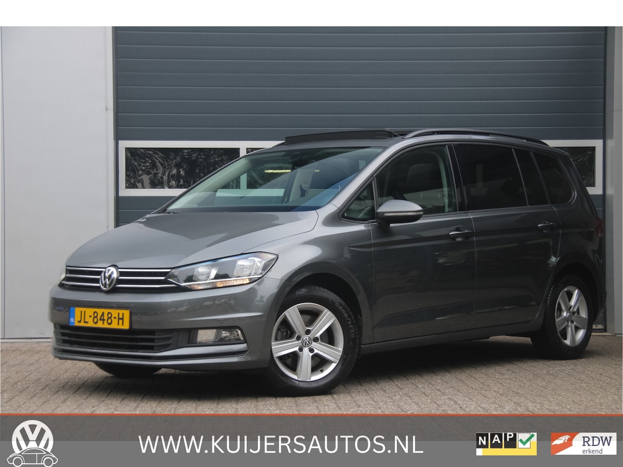 Volkswagen Touran - 1.2 TSI Connected Series | 7p |Pano | Ergo-Active | Navi | Dealer Onderhouden | Winterpakk - AutoWereld.nl
