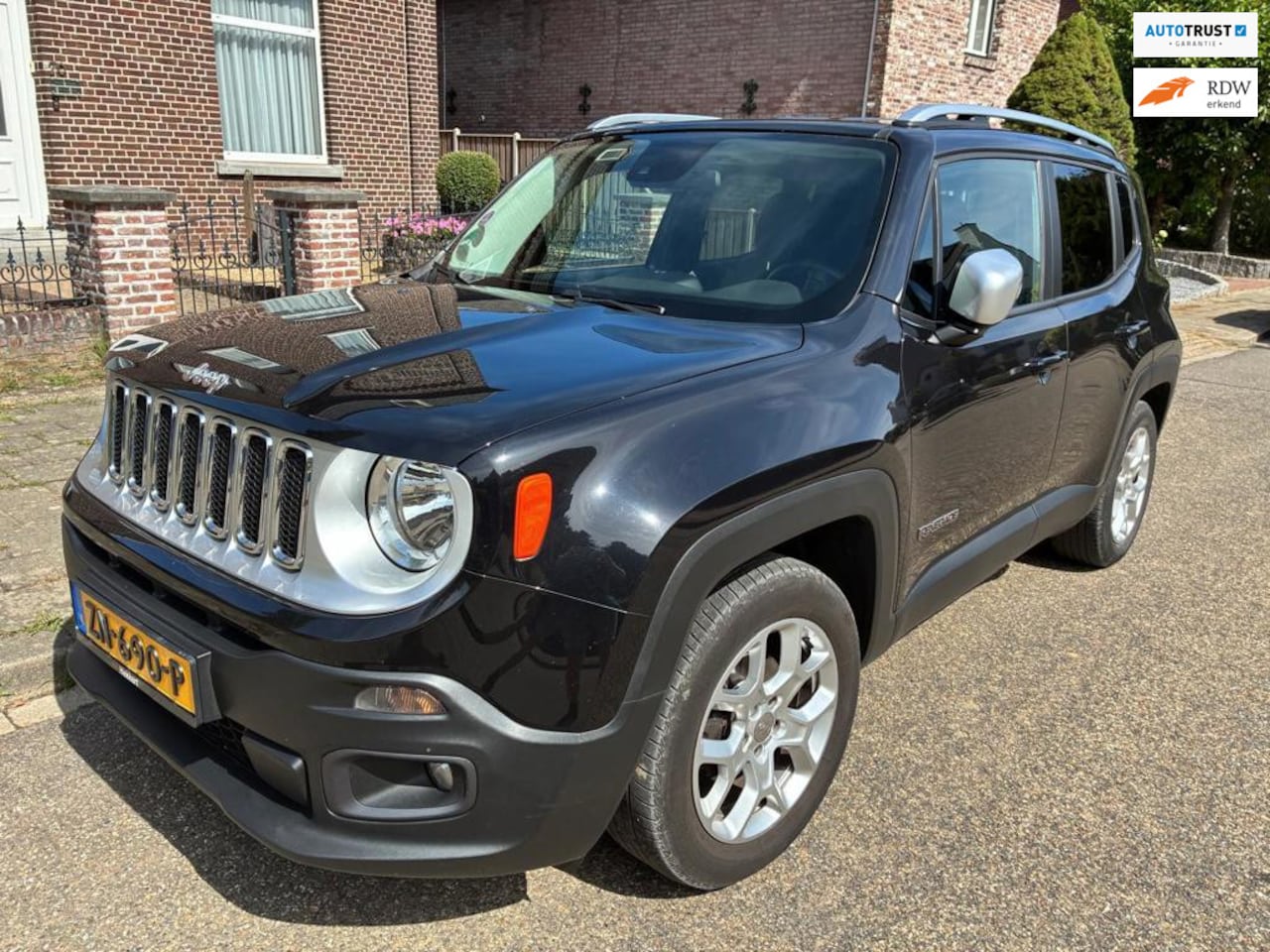 Jeep Renegade - 1.4 MultiAir Limited | DEALERONDERHOUDEN | AIRCO | STOELVERWARMING | TREKHAAK | - AutoWereld.nl