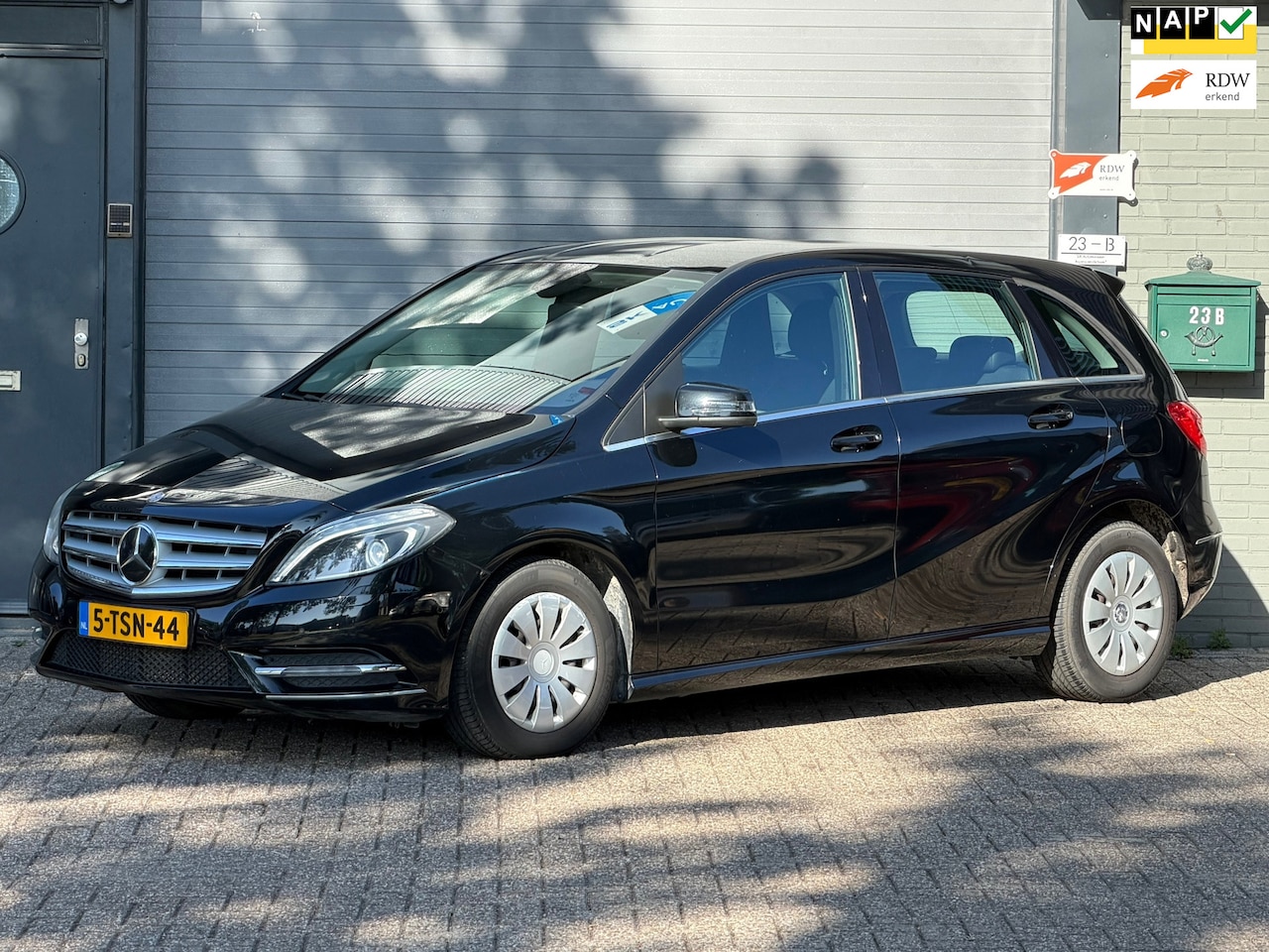 Mercedes-Benz B-klasse - 180 Automaat Ambition - AutoWereld.nl