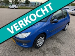 Peugeot 206 - 1.4 Gentry