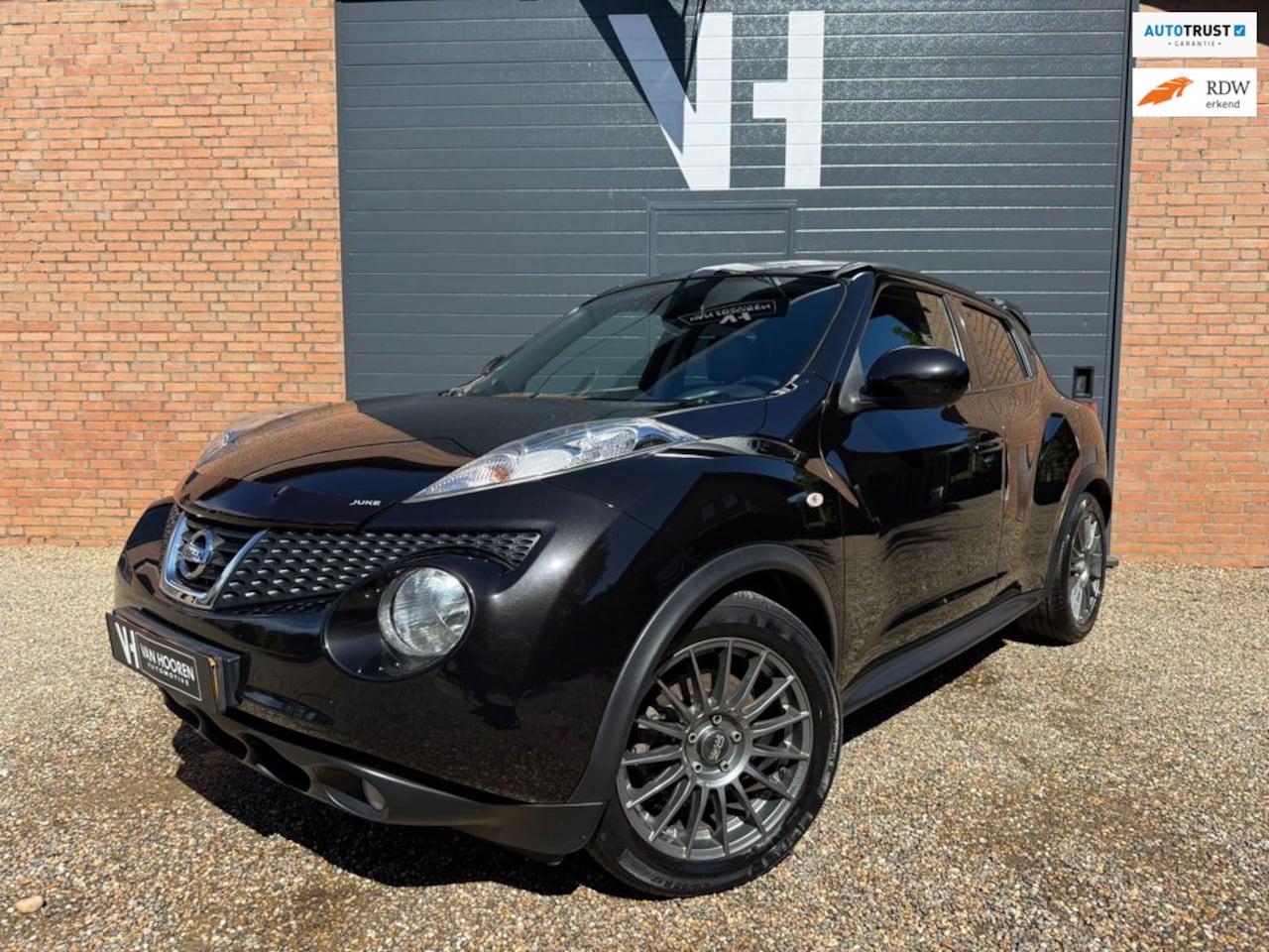 Nissan Juke - 1.6 DIG-T Urban Premium | 190PK | OZ 17 INCH LMV | AIRCO | TREKHAAK | CAMERA | - AutoWereld.nl